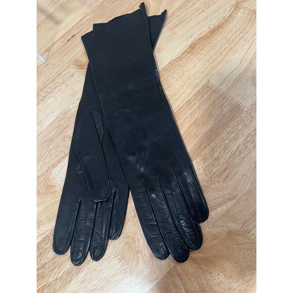 Vintage Dainty Soft Black Leather Gloves Long Small JL - Picture 3 of 9